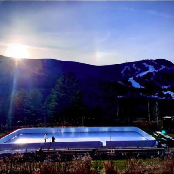 SPECTACULAR CATSKILLS 4 BEDROOM VACATION OASIS- Gorgeous Hunter Mountain Views!, hotel in Hunter