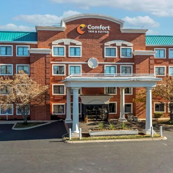 Comfort Inn & Suites, hotell i Brentwood