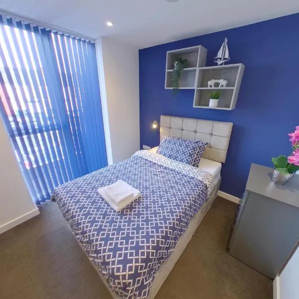 Signature House - Contemporary Studios in Coventry City Centre, free parking, by COVSTAYS, hotel v destinaci Coventry