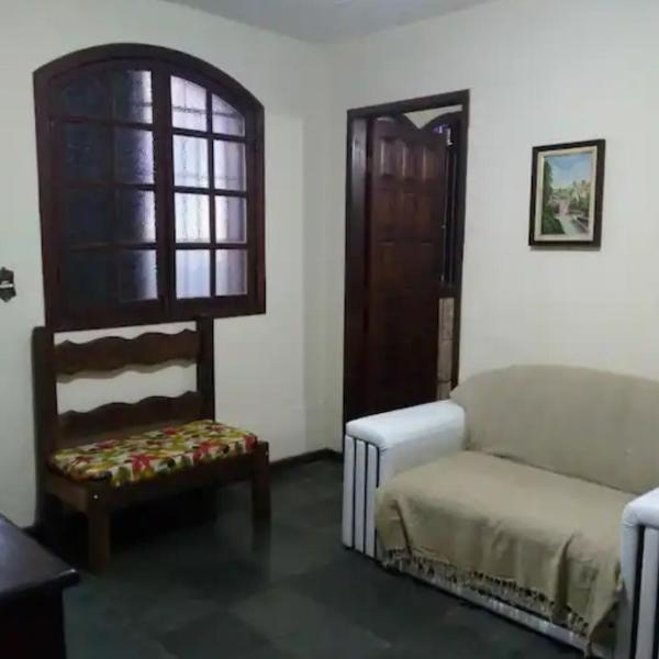 Imperdível - Casa aconchegante com varanda - Foto 2