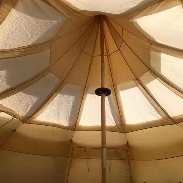 Stargazer Tent met sterrenuitzicht: Callantsoog şehrinde bir otel