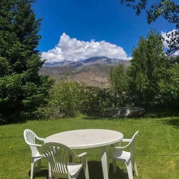 Casa de montaña en un lugar mágico, khách sạn ở Potrerillos