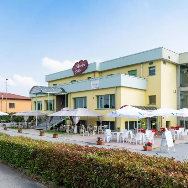 Hotel Nuvole – hotel w mieście Cingia deʼ Botti
