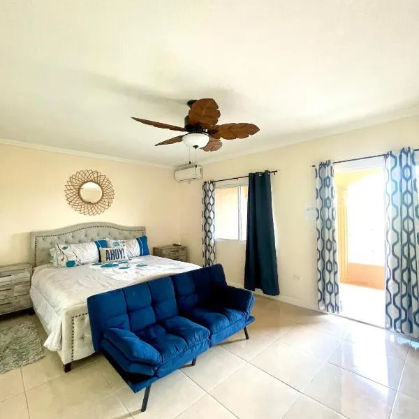My Palm Retreat, hotell i Mammee Bay