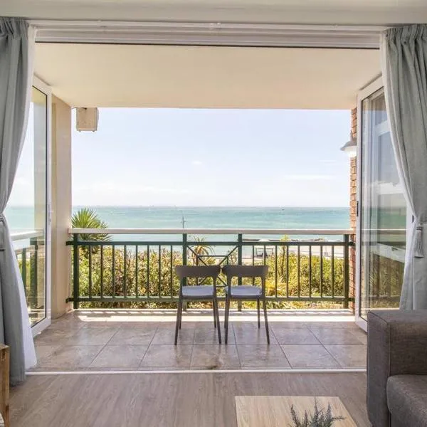 Luxury Studio with a View, khách sạn ở Summerstrand