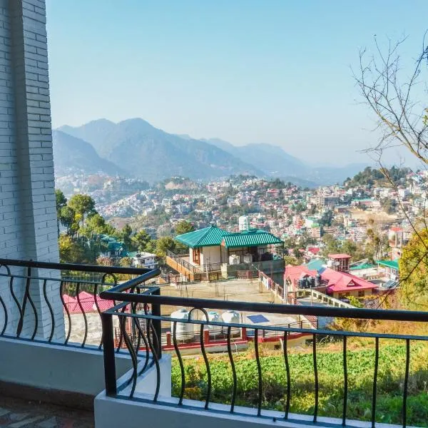 Three bedroom house with private garden, hotel in Solan