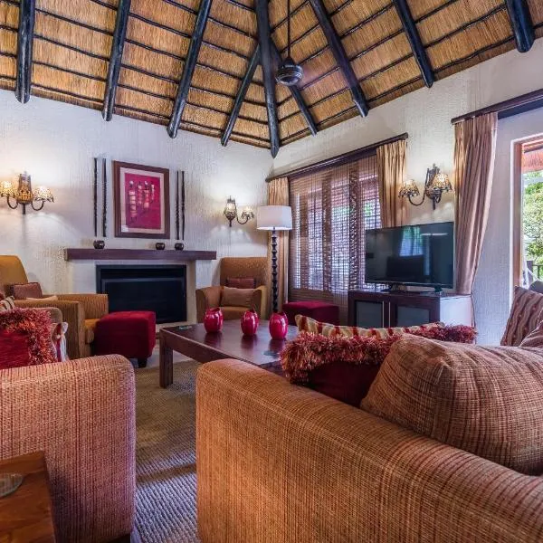 Kruger Park Lodge Unit No 521 with Private Pool, hotel v destinaci Hazyview