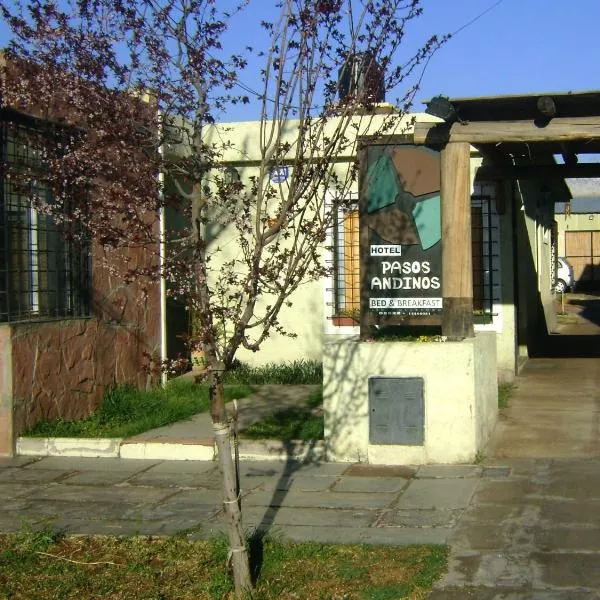 Pasos Andinos B&B, hotel i La Consulta