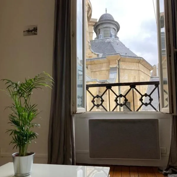 37m at 2 steps from the Place des Vosges