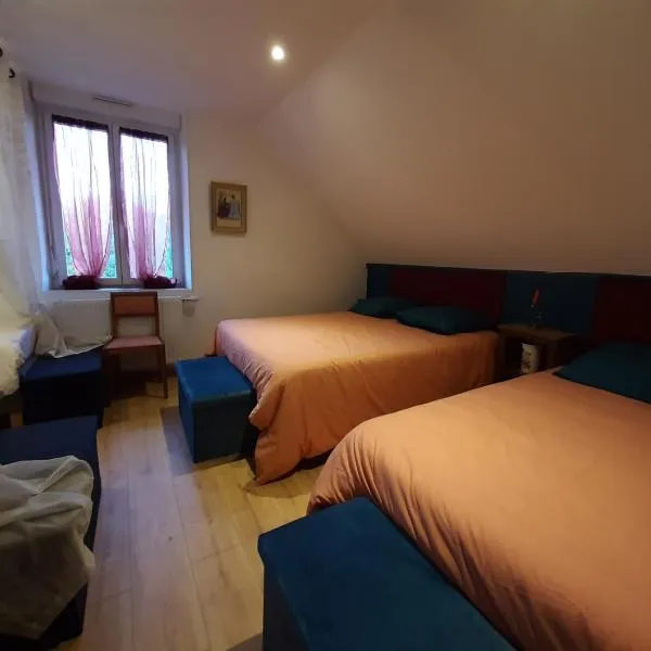 LE DEUX GAULLE, hotel v destinaci Le Mêle-sur-Sarthe