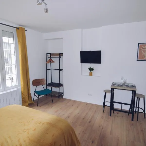 Studios Lsquare Residence AFPA, hotel in Châtellerault
