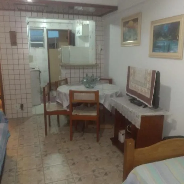 Kitinete em Itanhaem, hotel in Itanhaém