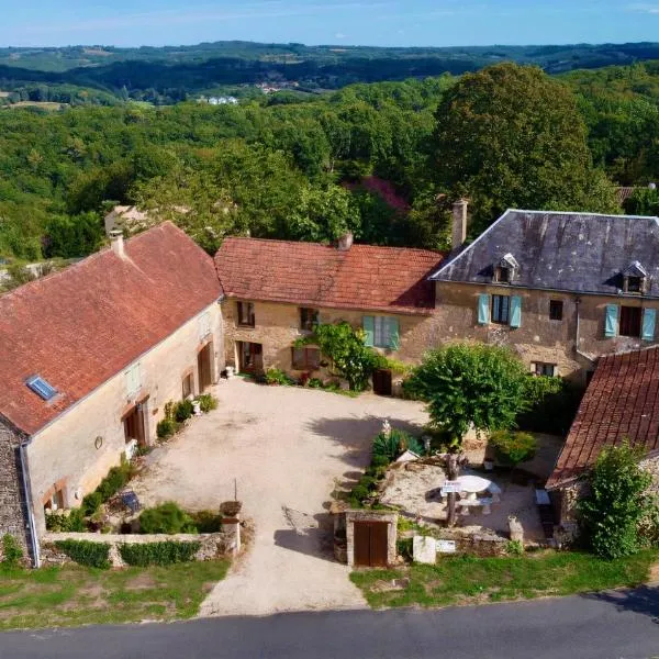 La Vieille Ferme: superbe complexe de 3 gîtes en pierre avec Piscine au coeur du Périgord Noir, отель в городе Saint-Geniès