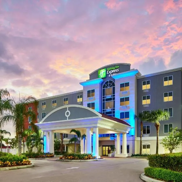 Holiday Inn Express Hotel & Suites Port St. Lucie West, an IHG Hotel โรงแรมในRiver Park