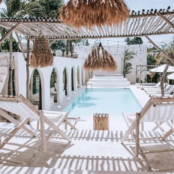 Hotel Sages, hotel v destinaci Canggu