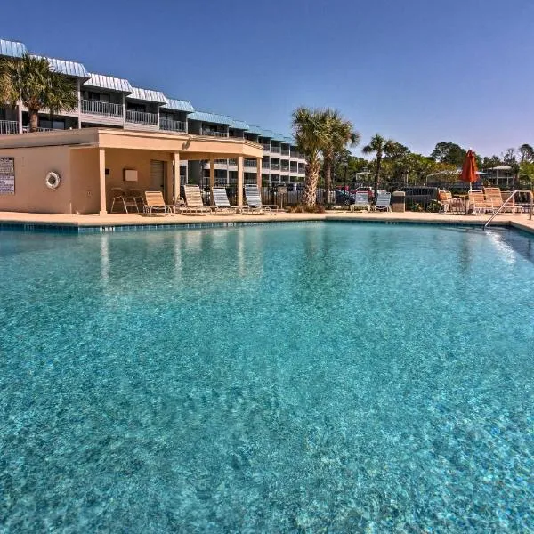 Breezy Tybee Island Condo - 100 Yards from Beach!, hotel in Tybee Island