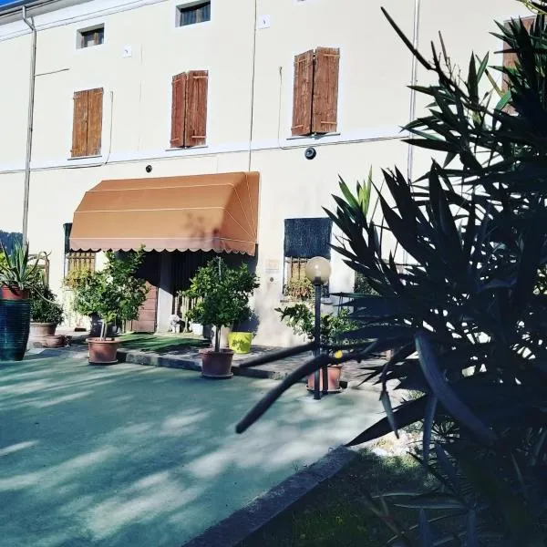 Agriturismo Corte Matiola, hotel v destinaci Libiola