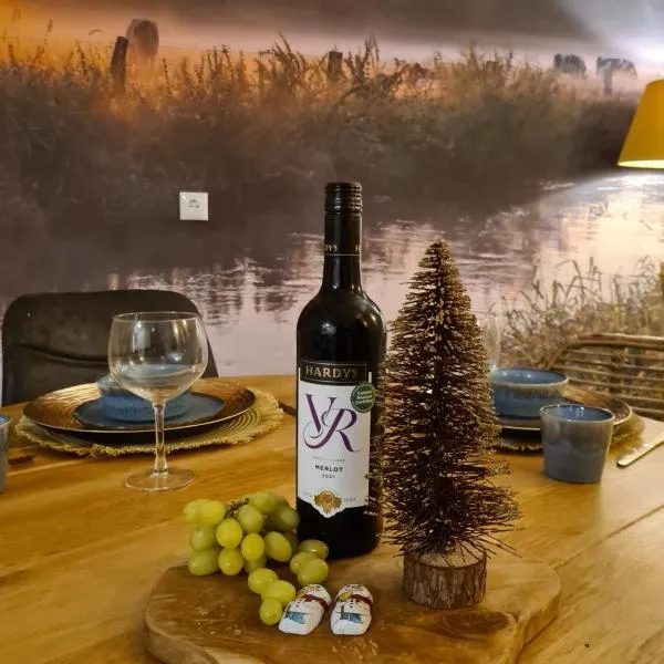Een Nije Dei, hotel v destinaci Arum