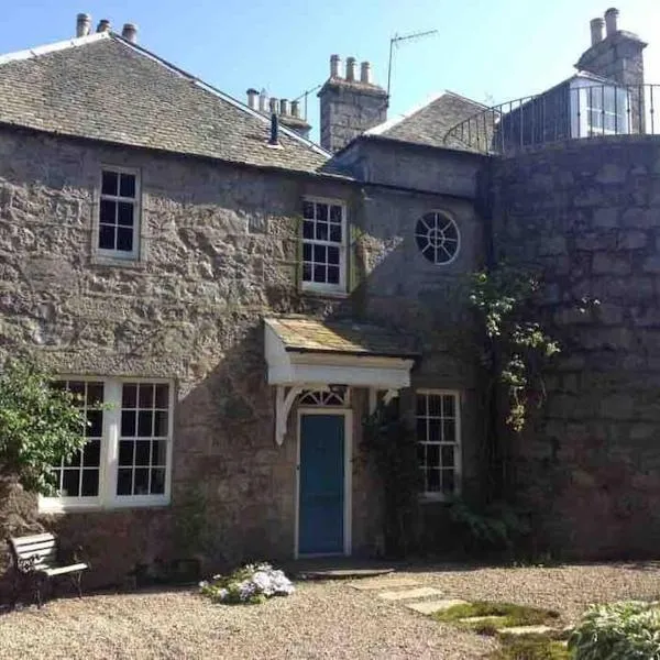 18th Century Manor with Sauna, hotel v destinaci Cookney