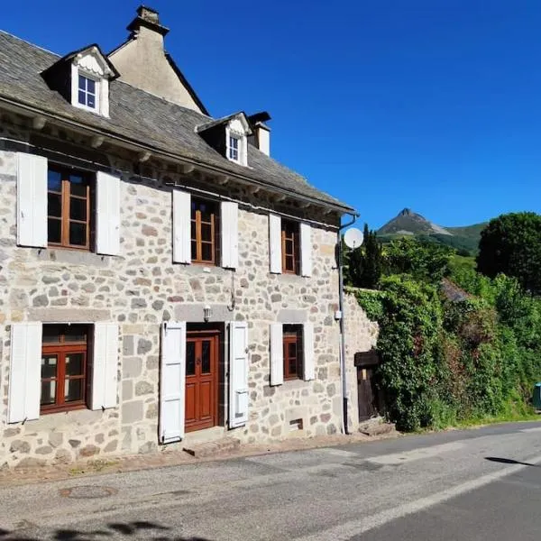 Maison familiale et authentique, hôtel à Saint-Jacques-des-Blats