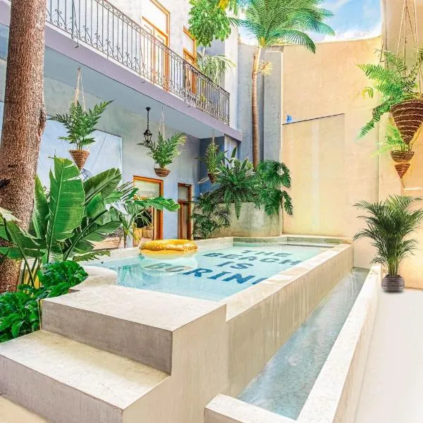 AmazINN Places Casco Viejo Pool and Rooftop XIV, hotel in Panama City