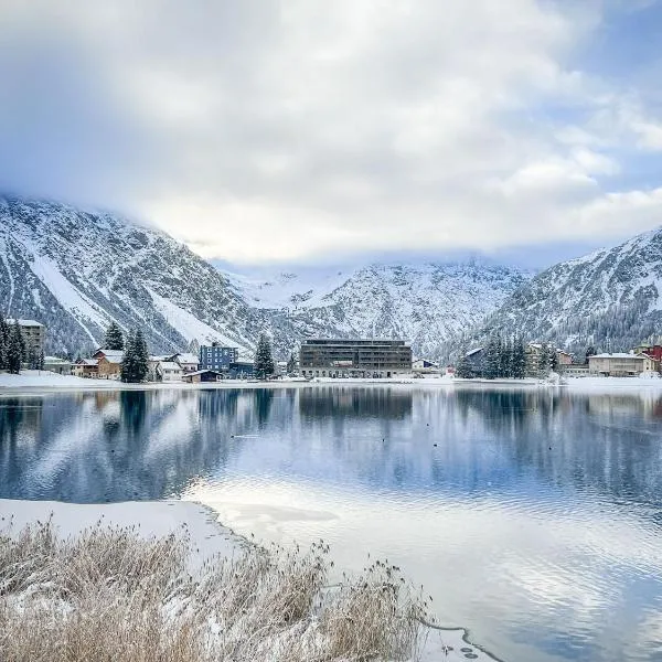 Aves Arosa, hôtel à Arosa