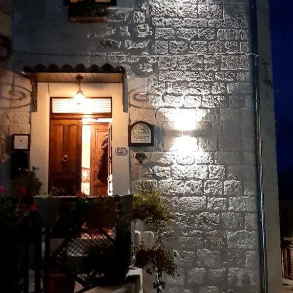 La Casa del Pittore di Petralia、ペトラリーア・ソプラーナのホテル