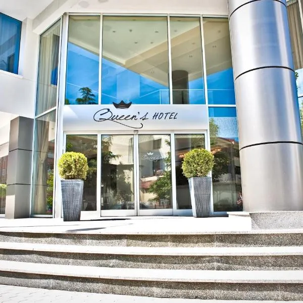 Queen's Hotel - Zebra Centre, hotel a Skopje