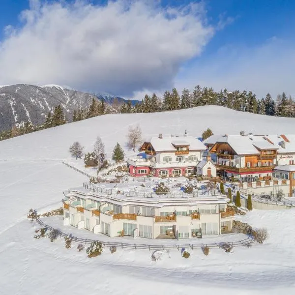 Hotel Amaten, khách sạn ở Brunico