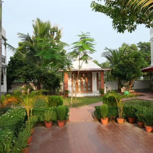 Upasana Eco Resort, hótel í Basudha