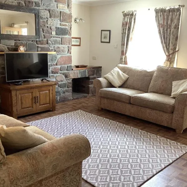 Moriston Cottage、ロックカーロンのホテル