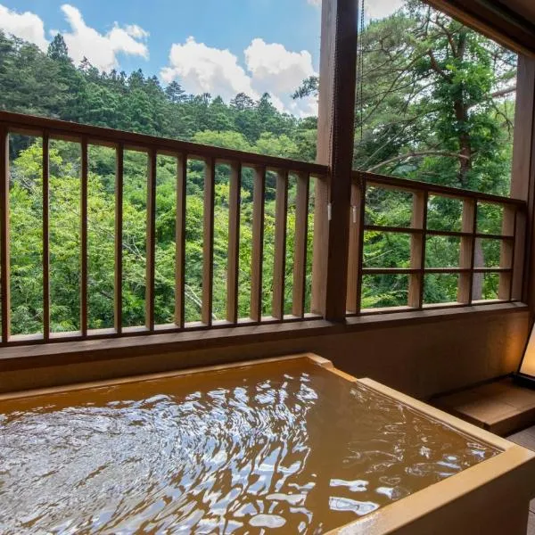 ๋์ค์์ค๋ฐ๋ผ์ ์์นํ ํธํ
Shionoyu Onsen Rengetsu