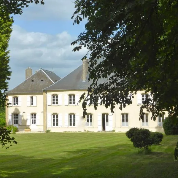 Maison d'hôtes Le Château de Puxe, hotel a Pareid