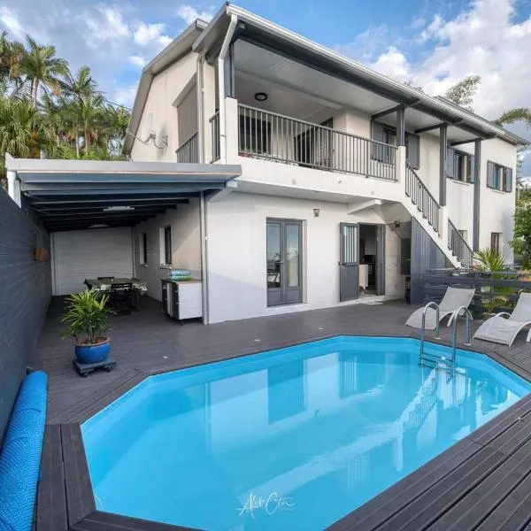 HAUT DE VILLA avec piscine chez JP, hotel i Petite-Île