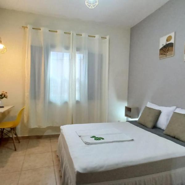 Quarto em Hospedaria no Centro Histórico - Foto 2
