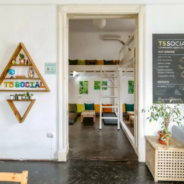 T5 Social, hotel v Bukurešti