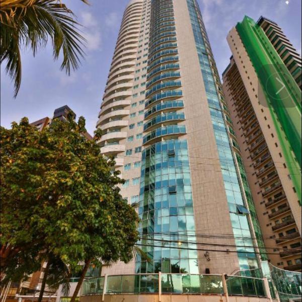 Quarto em condomínio beira-mar