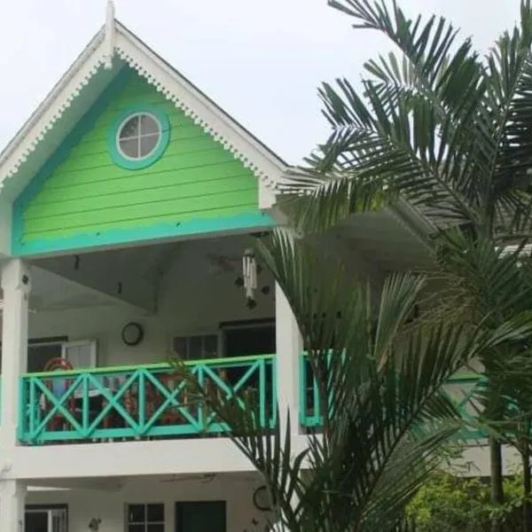 Reefside Villa, hotel v destinaci Crown Point