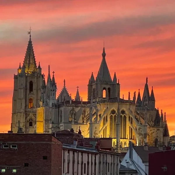 Vistas a la Catedral! El Mirador de San Guillermo, hotel v destinaci León