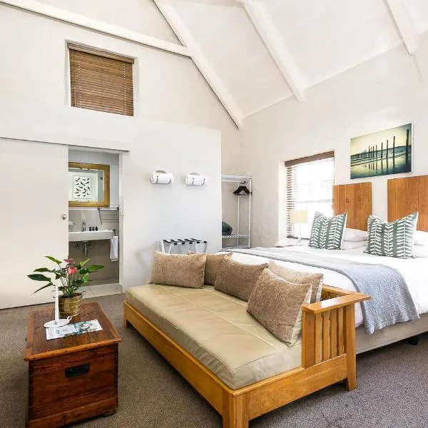 Adventure Pad's by The Farmhouse Hotel, hotel di Langebaan