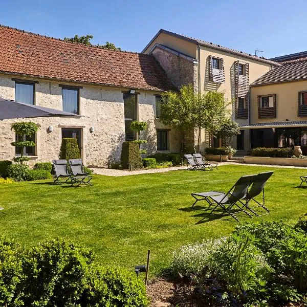 Chambre d'hôtes Les Herbes Folles – hotel w mieście Mauregard