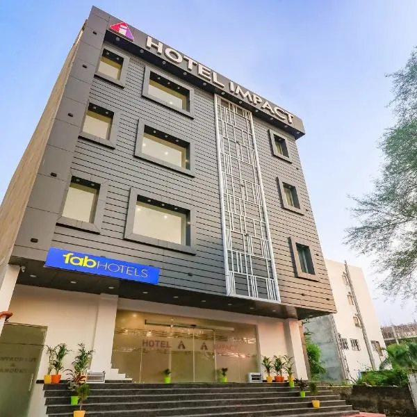 FabHotel Impact: Lucknow şehrinde bir otel