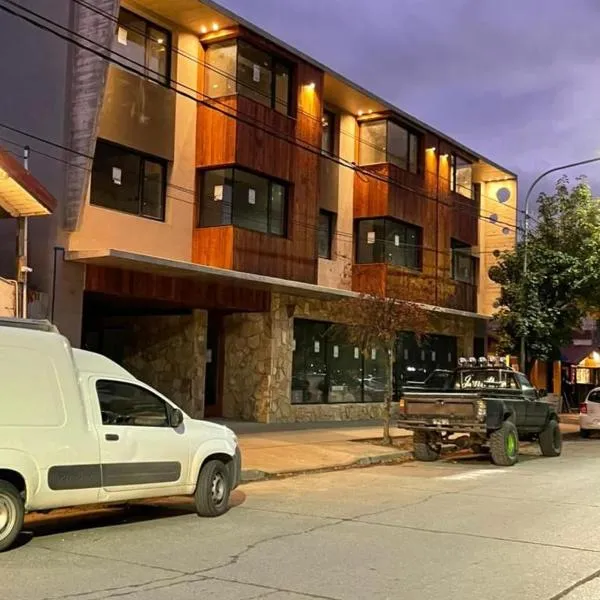 AIKEN 9 SOL con cochera, hotel in San Martín de los Andes