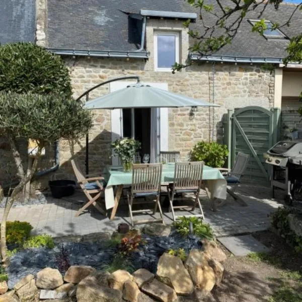 Cosy's Kerguelen - Longère jardin, hotel v destinácii Larmor-Plage