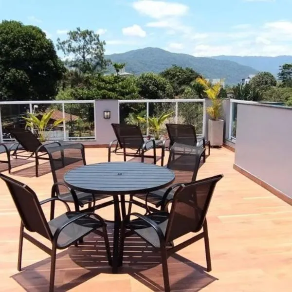 Pousada Solarium Flats Itagua Próximo ao Aquário e a Praça da Baleia, hotel v destinaci Ubatuba