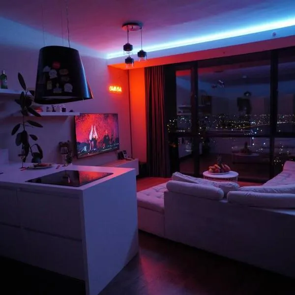 Lux Residance 40th floor, sound system, 65 inch TV, hotel di Alacaatlı