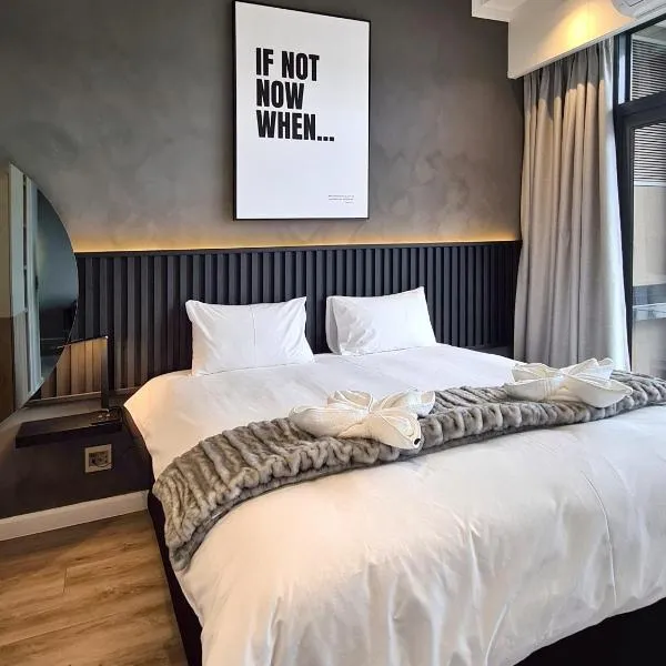11 Floors in the Sky - Luxurious 1 Bedroom, hotel v destinaci Pretoria