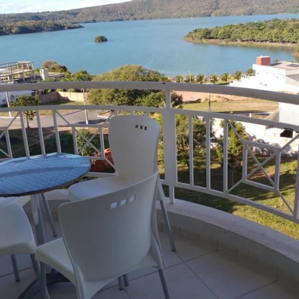 Apartamento encantador de frente ao lago Corumbá