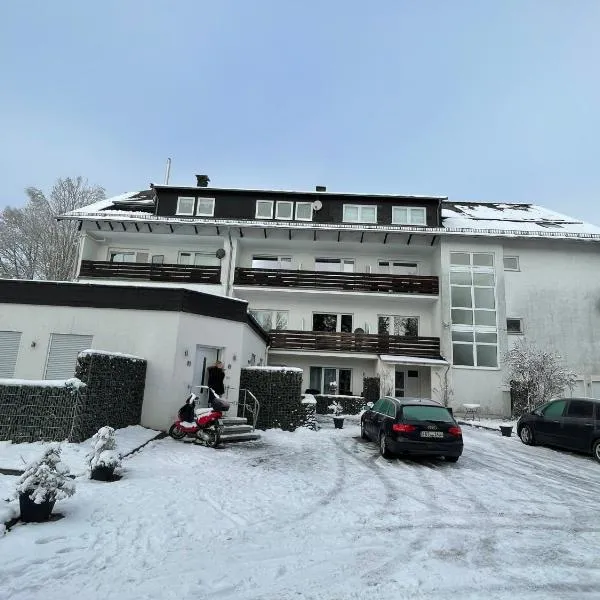 Appartement am Skigebiet Schlossberg 5u12 Am Sonnenhang 14: Medebach'ta bir otel