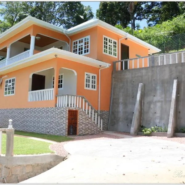 Exotic Guest House, hotel in Anse Possession
